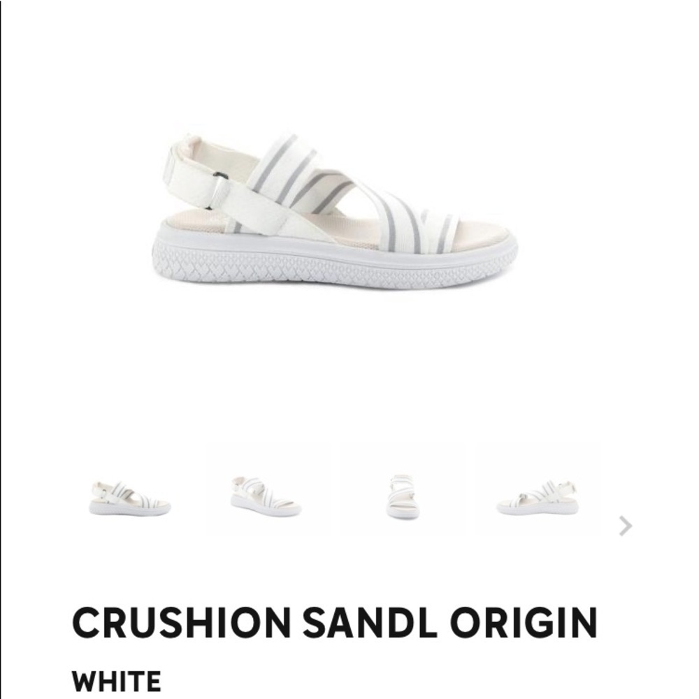 New Palladium white cushion sandal size 8.5